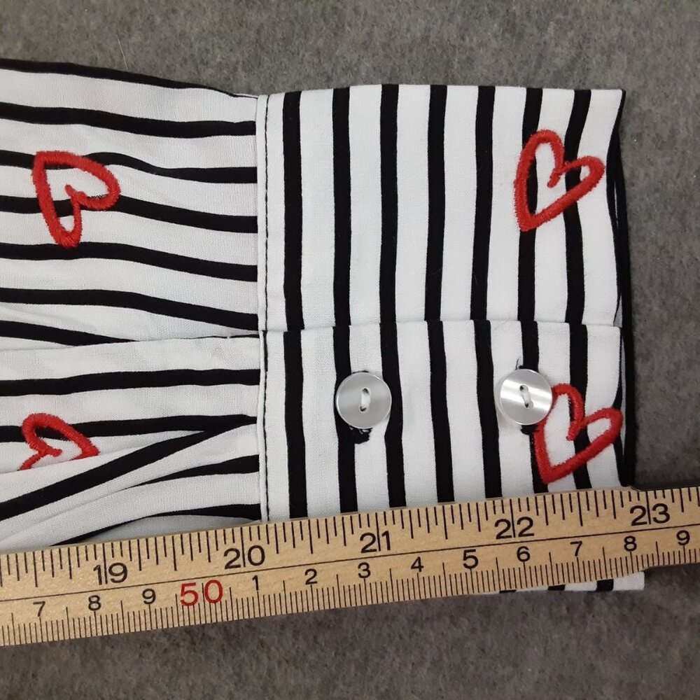 Jane Delancey Collared Top Size MED Long Sleeve Hearts Love 100% Rayon Button Up - Picture 8 of 8